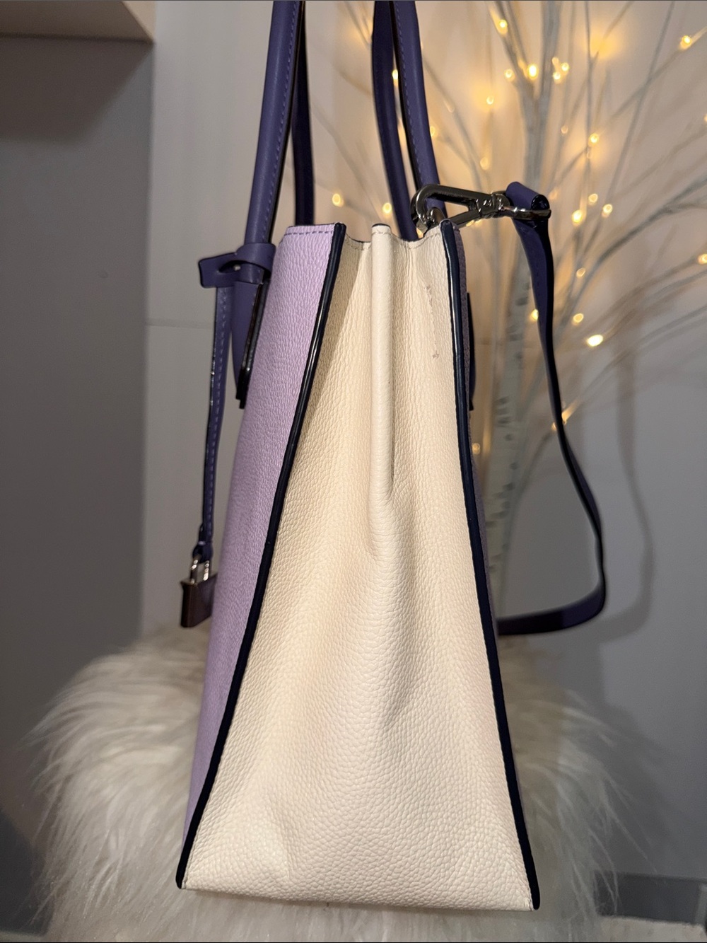 Michael Kors EUC lavender/cream structured crossbody 12X10 tote bag - Picture 4 of 13